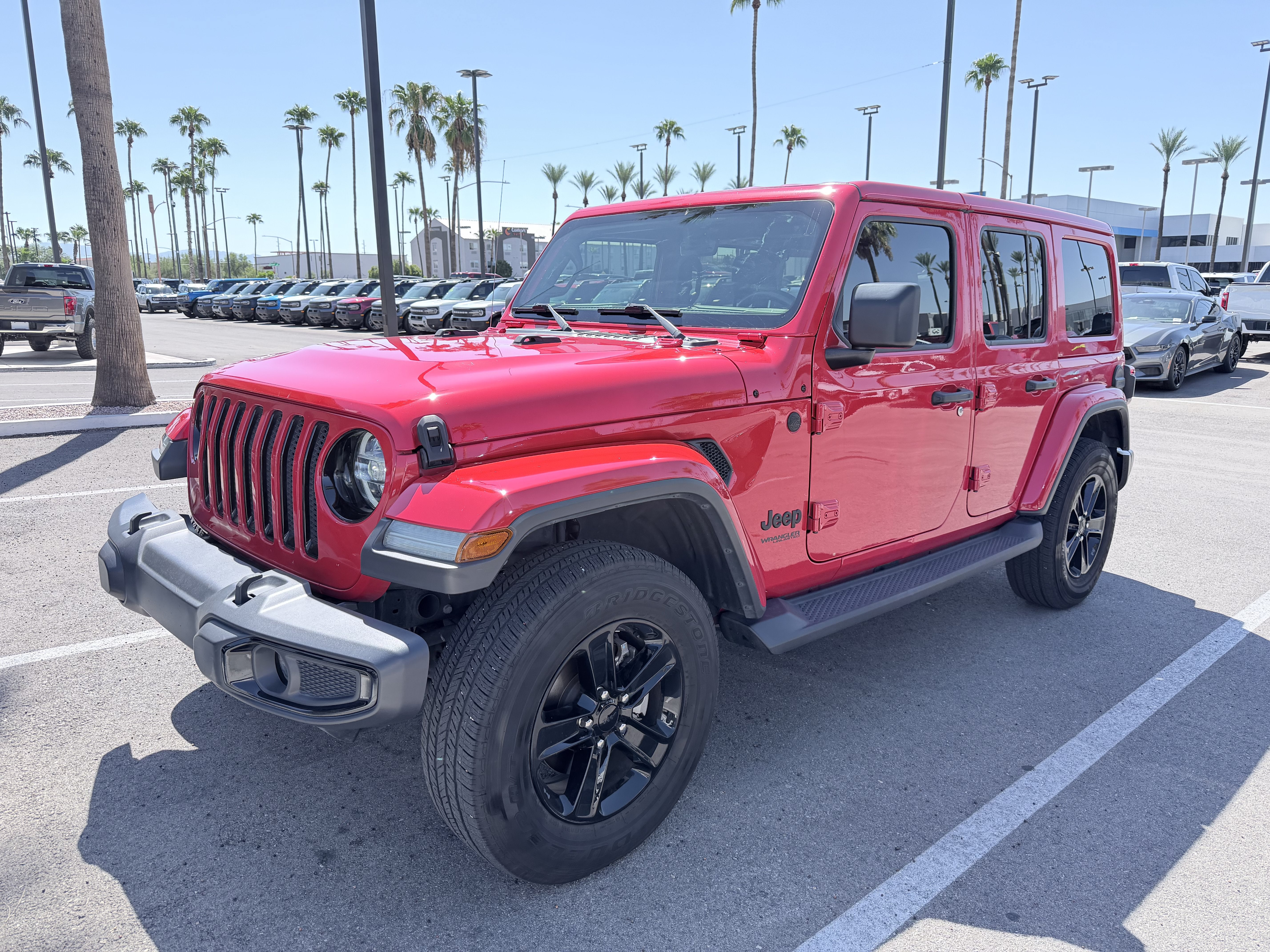 2020 Jeep Wrangler Unlimited Sahara Altitude