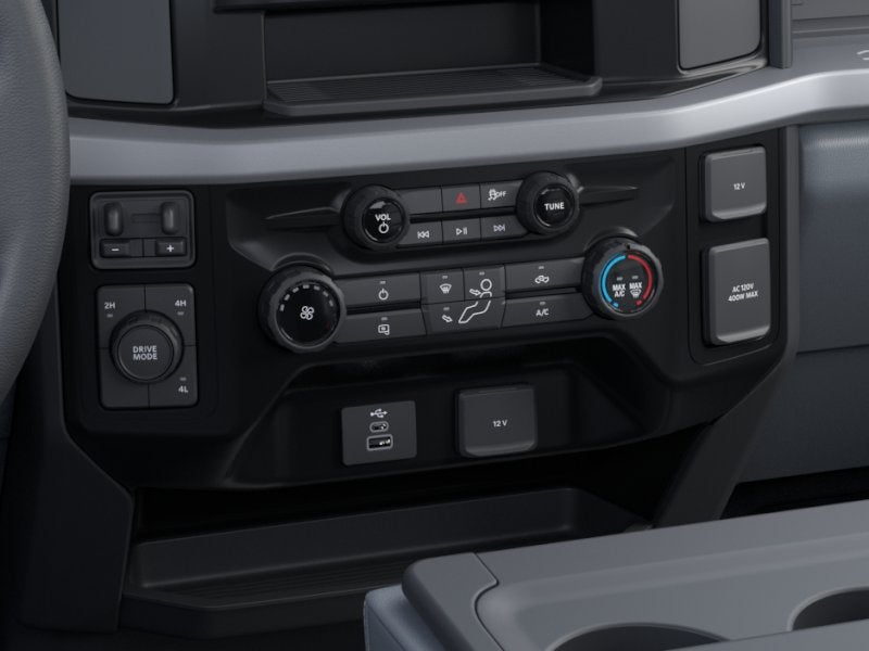 2025 Ford Super Duty F-600 DRW XL