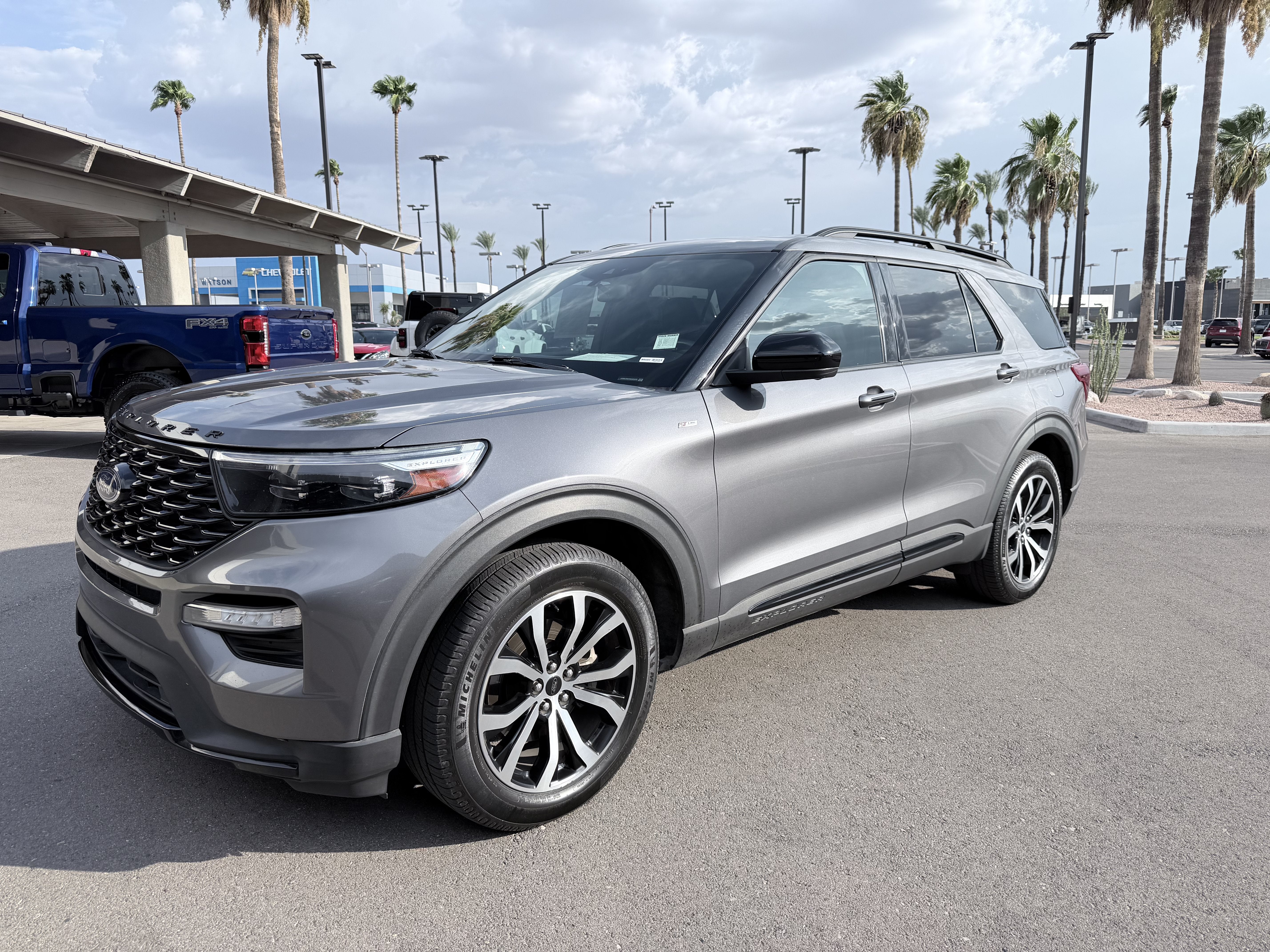 2022 Ford Explorer ST-Line