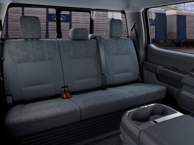 2027 Ford Super Duty F-350 SRW XLT