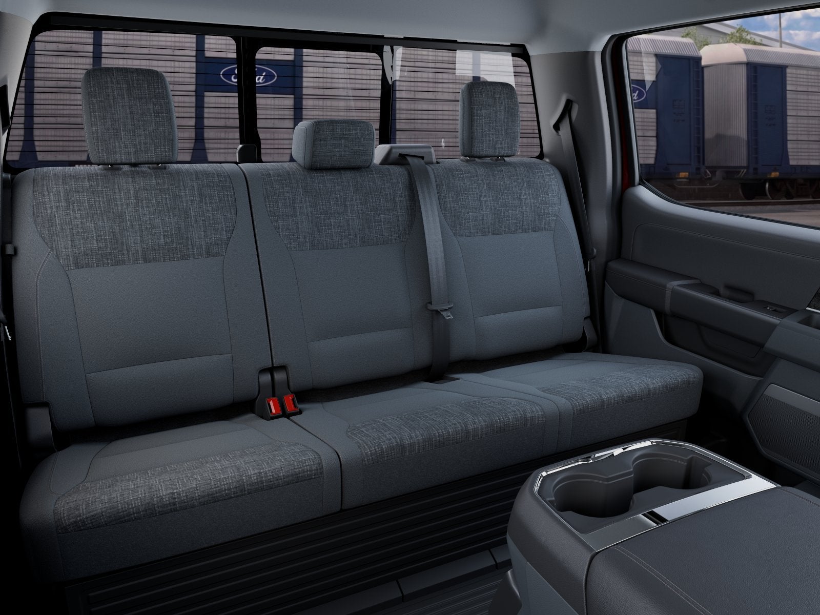 2027 Ford Super Duty F-350 SRW XLT