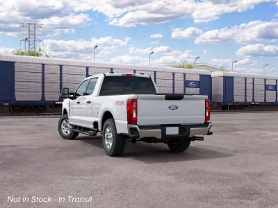 2027 Ford Super Duty F-350 SRW XLT