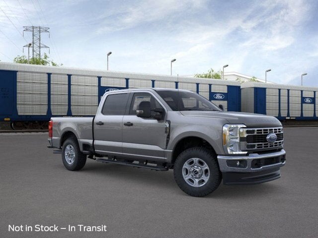 2026 Ford Super Duty F-350 SRW XLT