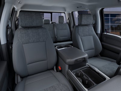 2027 Ford Super Duty F-350 SRW XLT