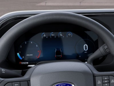 2027 Ford Super Duty F-350 SRW XLT