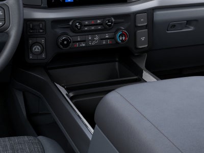 2027 Ford Super Duty F-350 SRW XLT