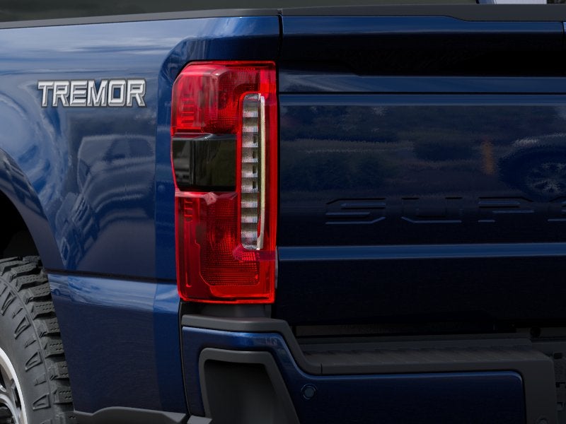 2027 Ford Super Duty F-350 SRW XLT