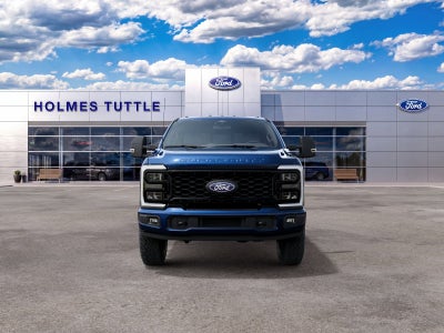 2027 Ford Super Duty F-350 SRW XLT