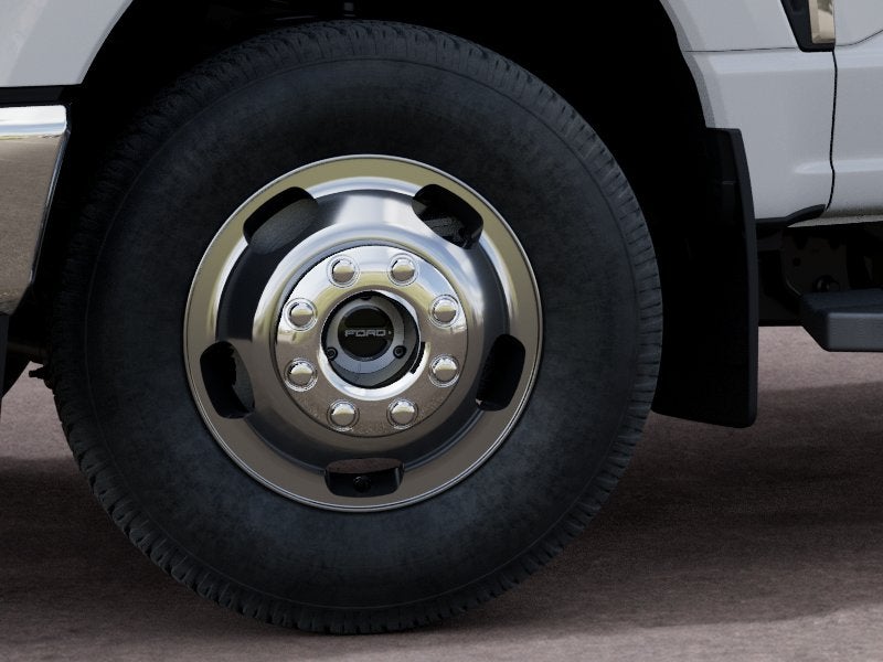 2027 Ford Super Duty F-350 DRW LARIAT