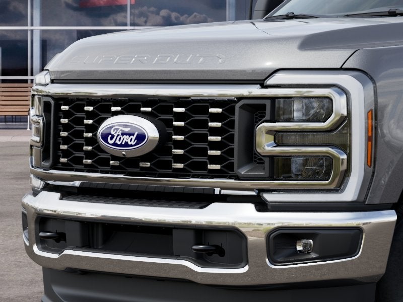 2027 Ford Super Duty F-350 DRW XLT