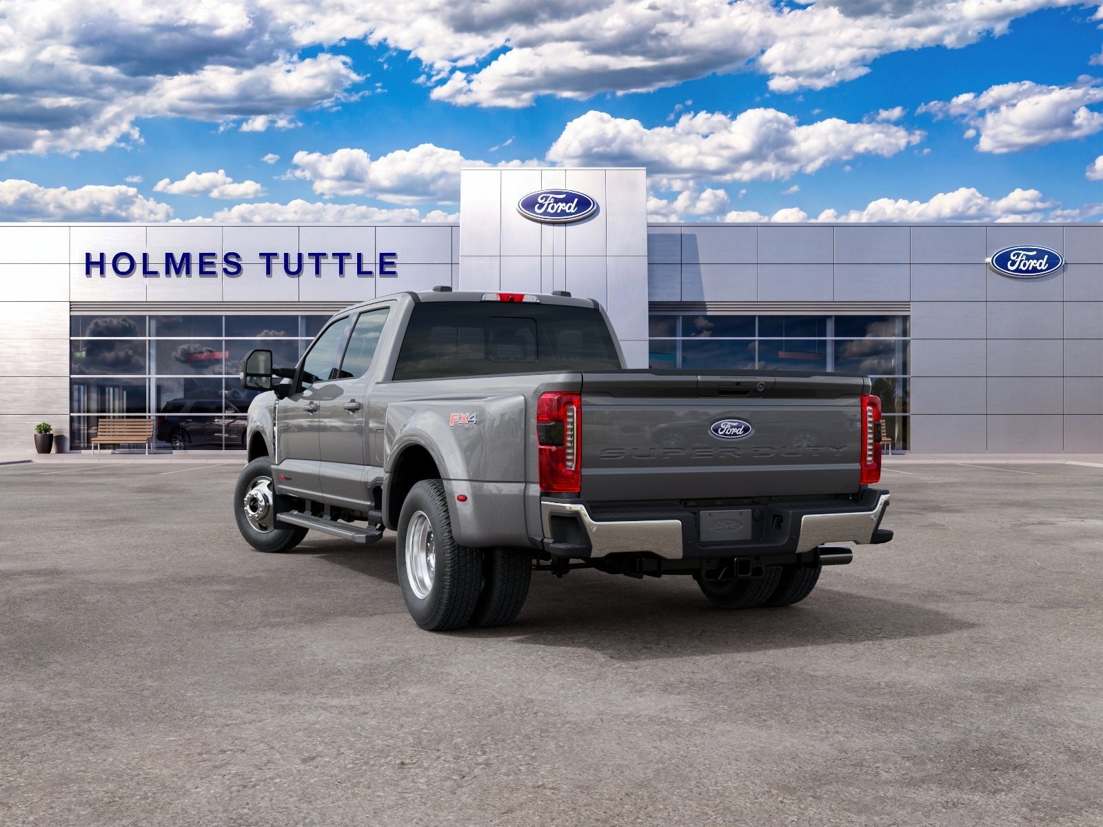2027 Ford Super Duty F-350 DRW XLT