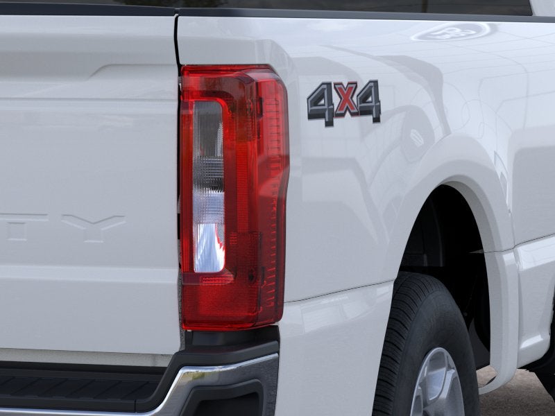 2026 Ford Super Duty F-350 SRW XLT