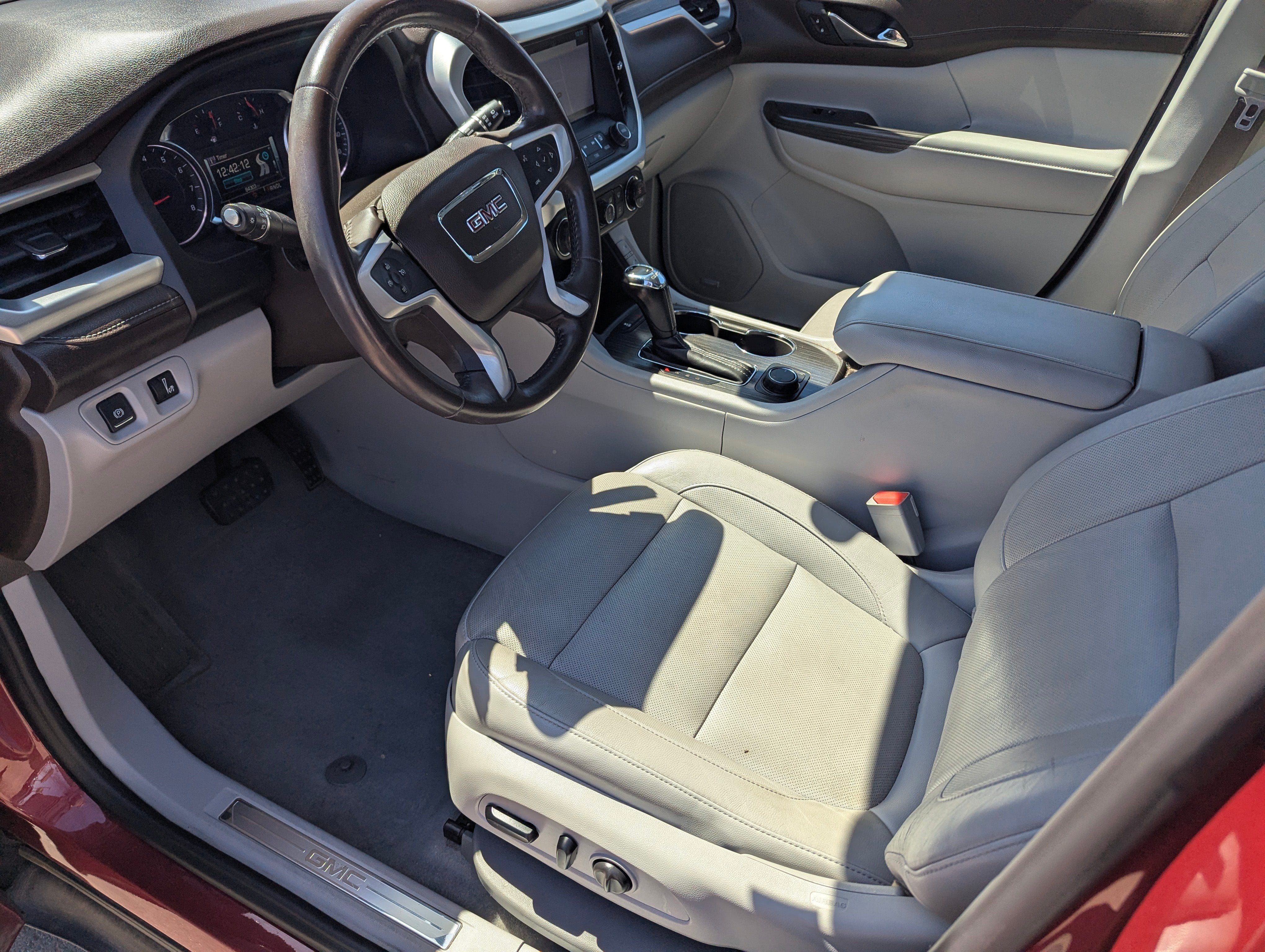 2019 GMC Acadia SLT