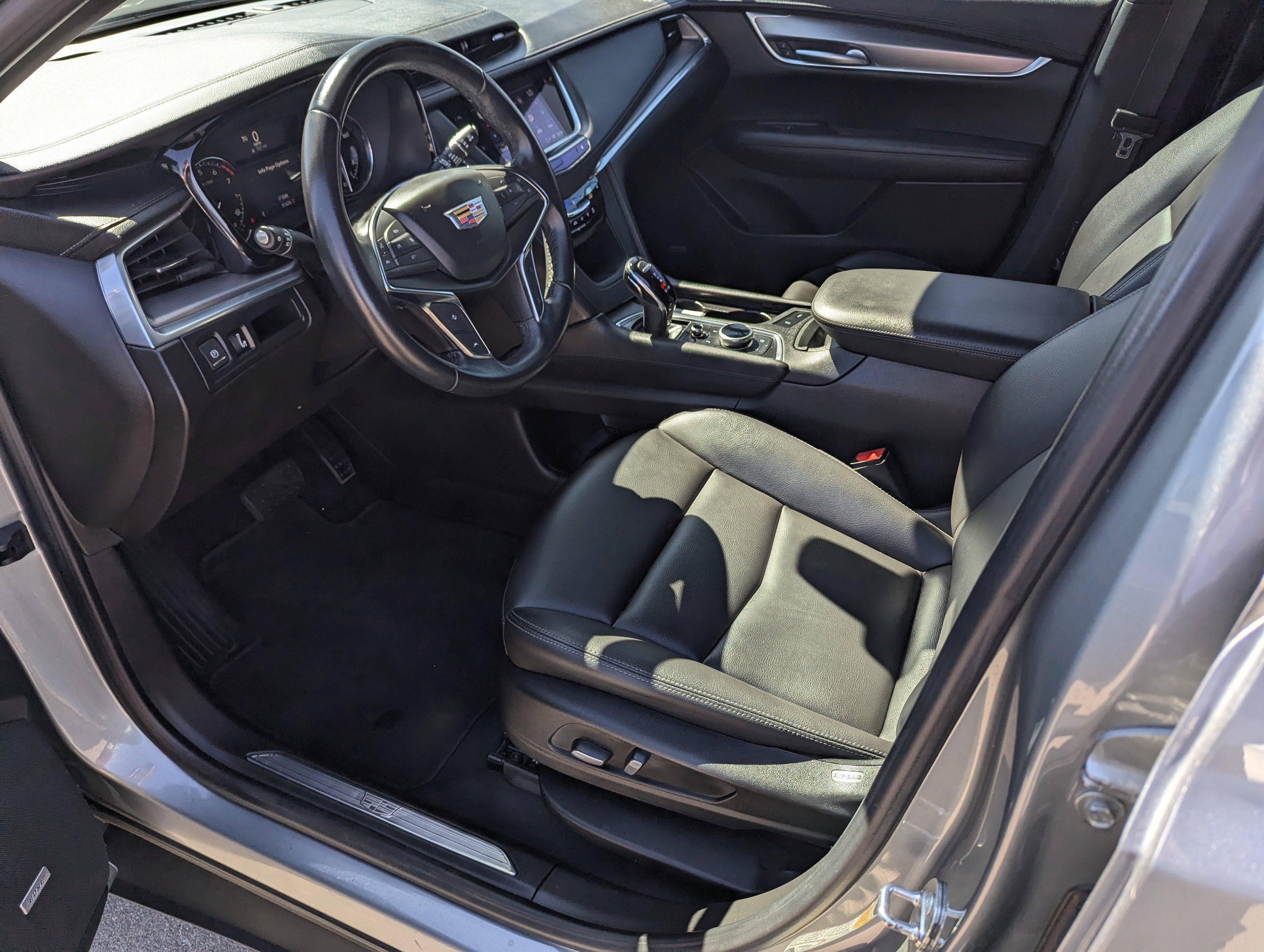 2023 Cadillac XT5 FWD Luxury