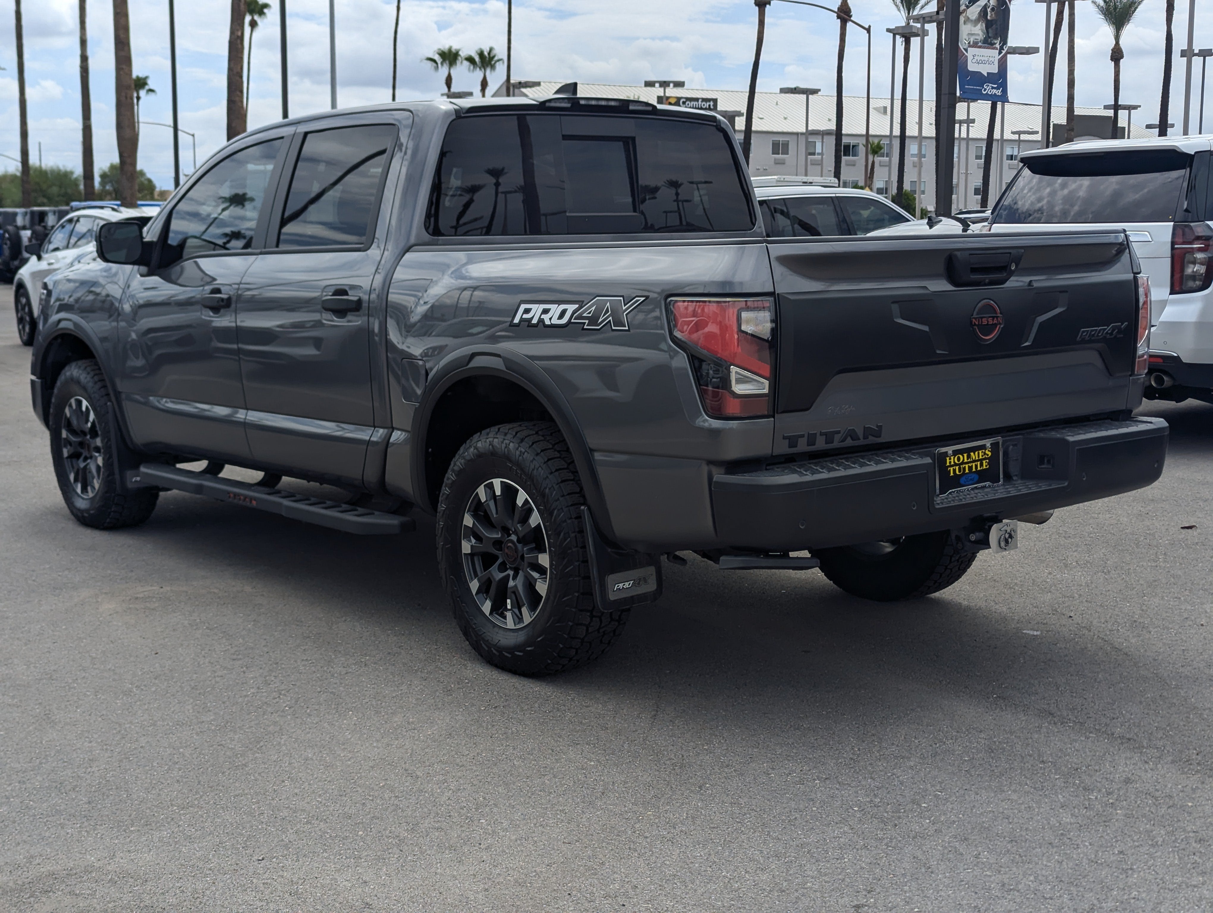 2024 Nissan Titan PRO-4X
