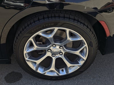 2017 Chrysler 300 300C Platinum