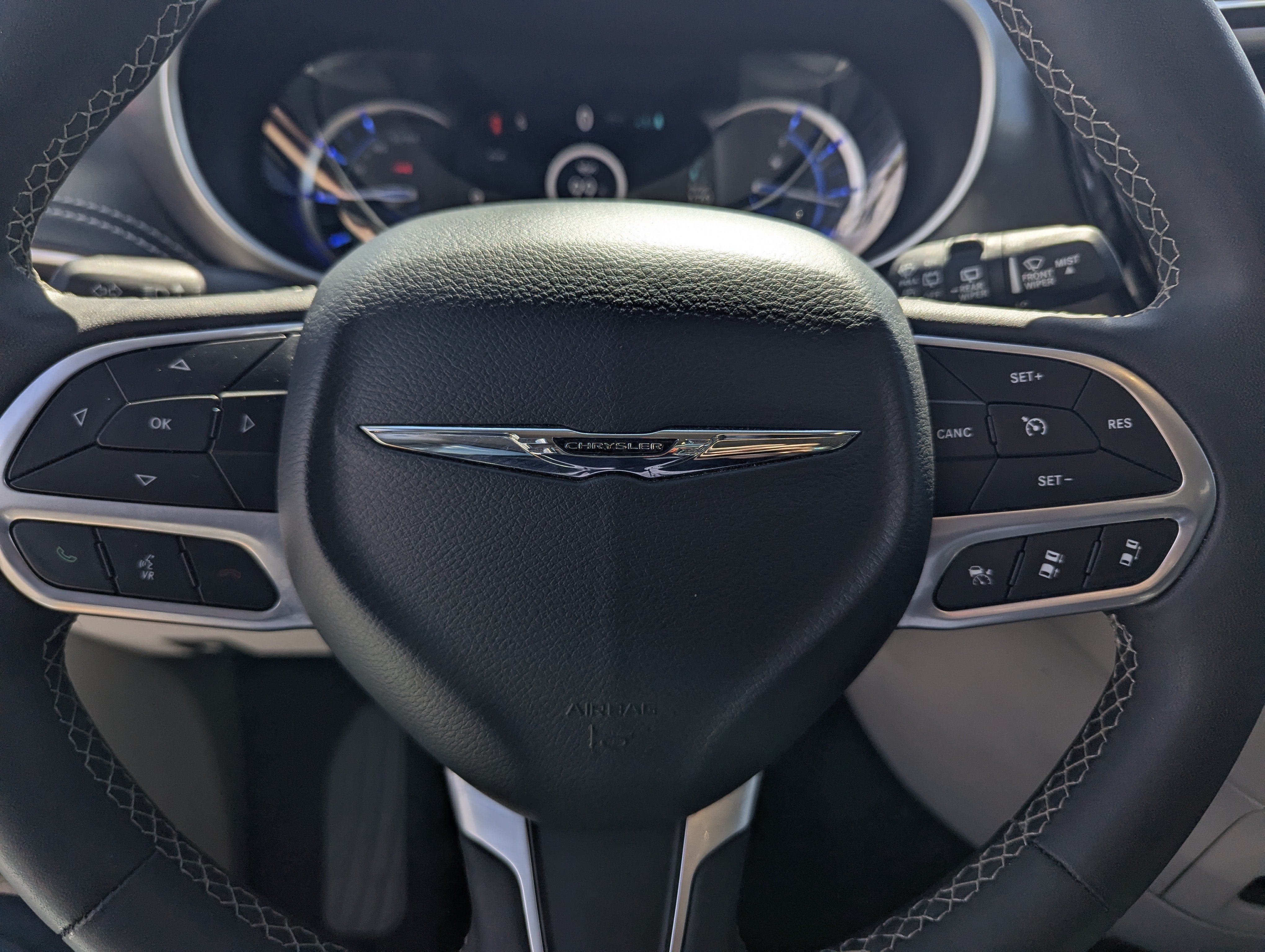 2024 Chrysler Pacifica Hybrid Select