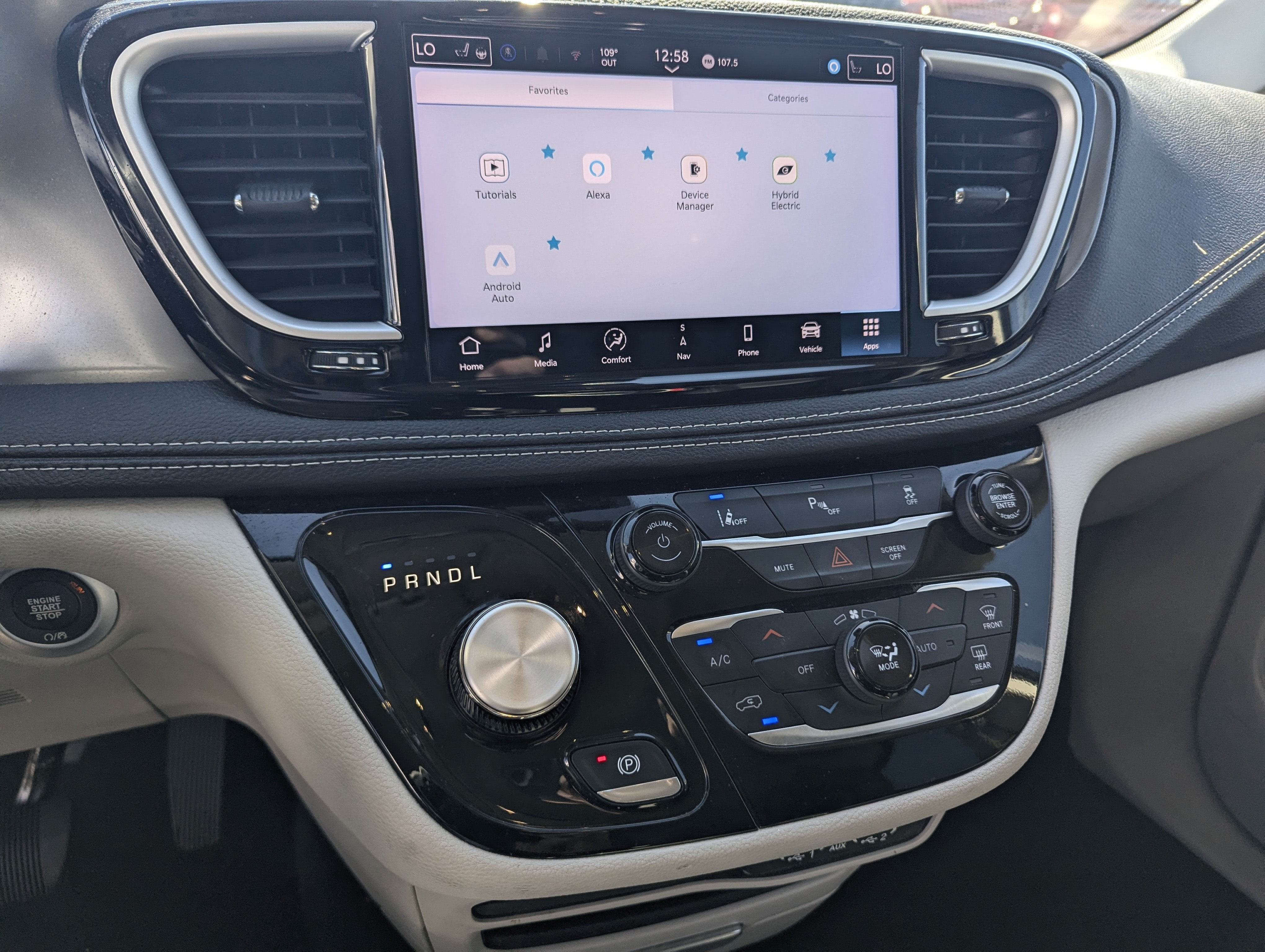 2024 Chrysler Pacifica Hybrid Select