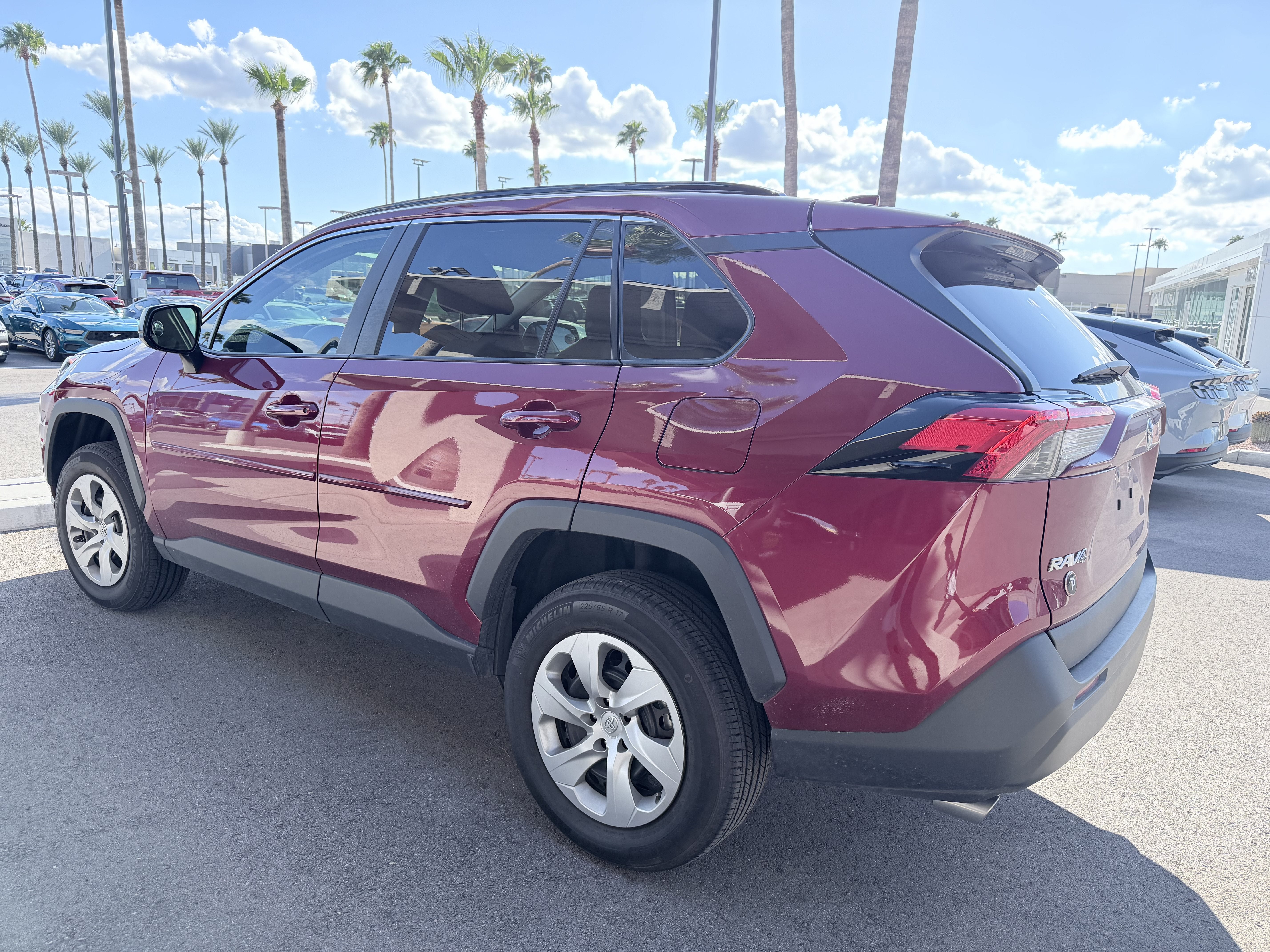 2021 Toyota RAV4 LE