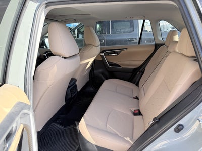 2020 Toyota RAV4 Hybrid XLE