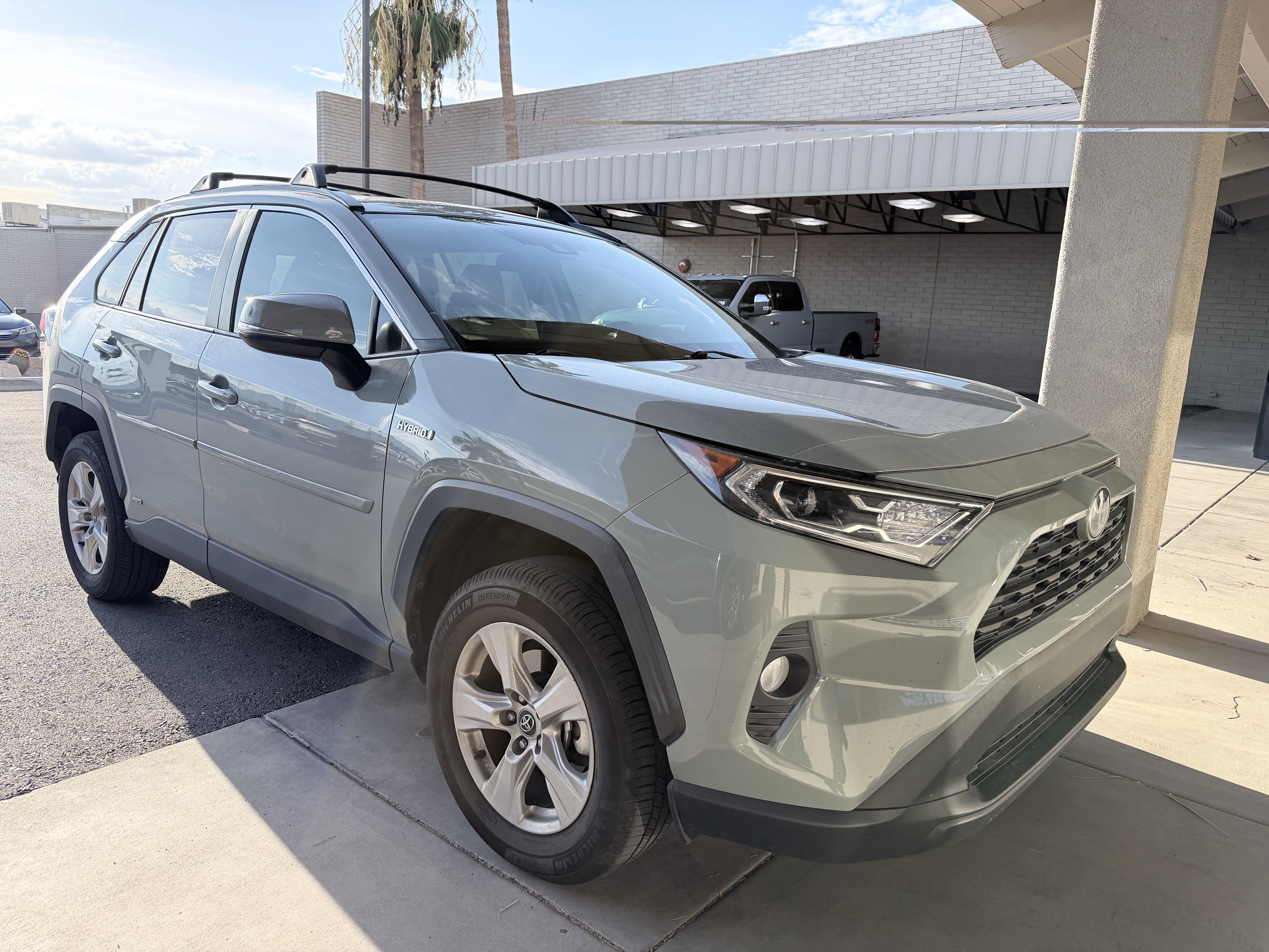 2020 Toyota RAV4 Hybrid XLE