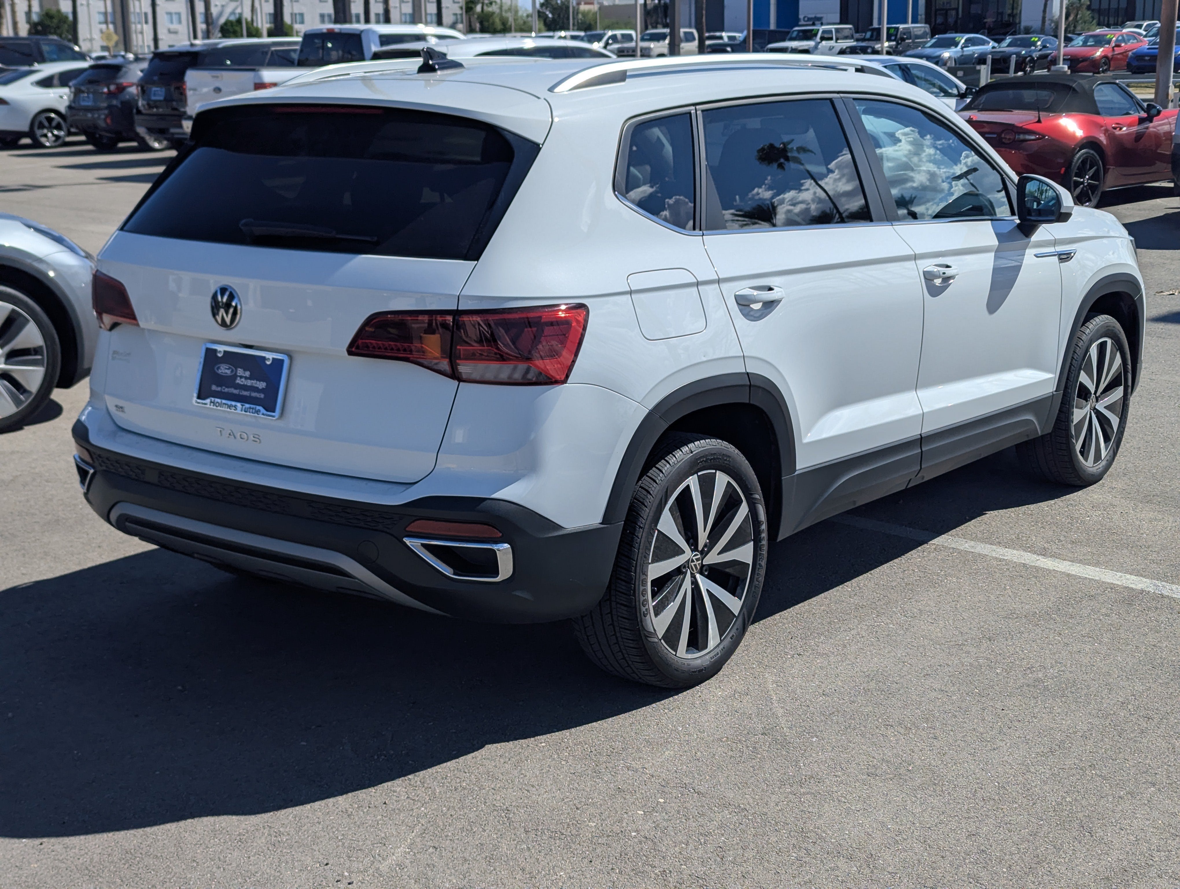 2024 Volkswagen Taos SE
