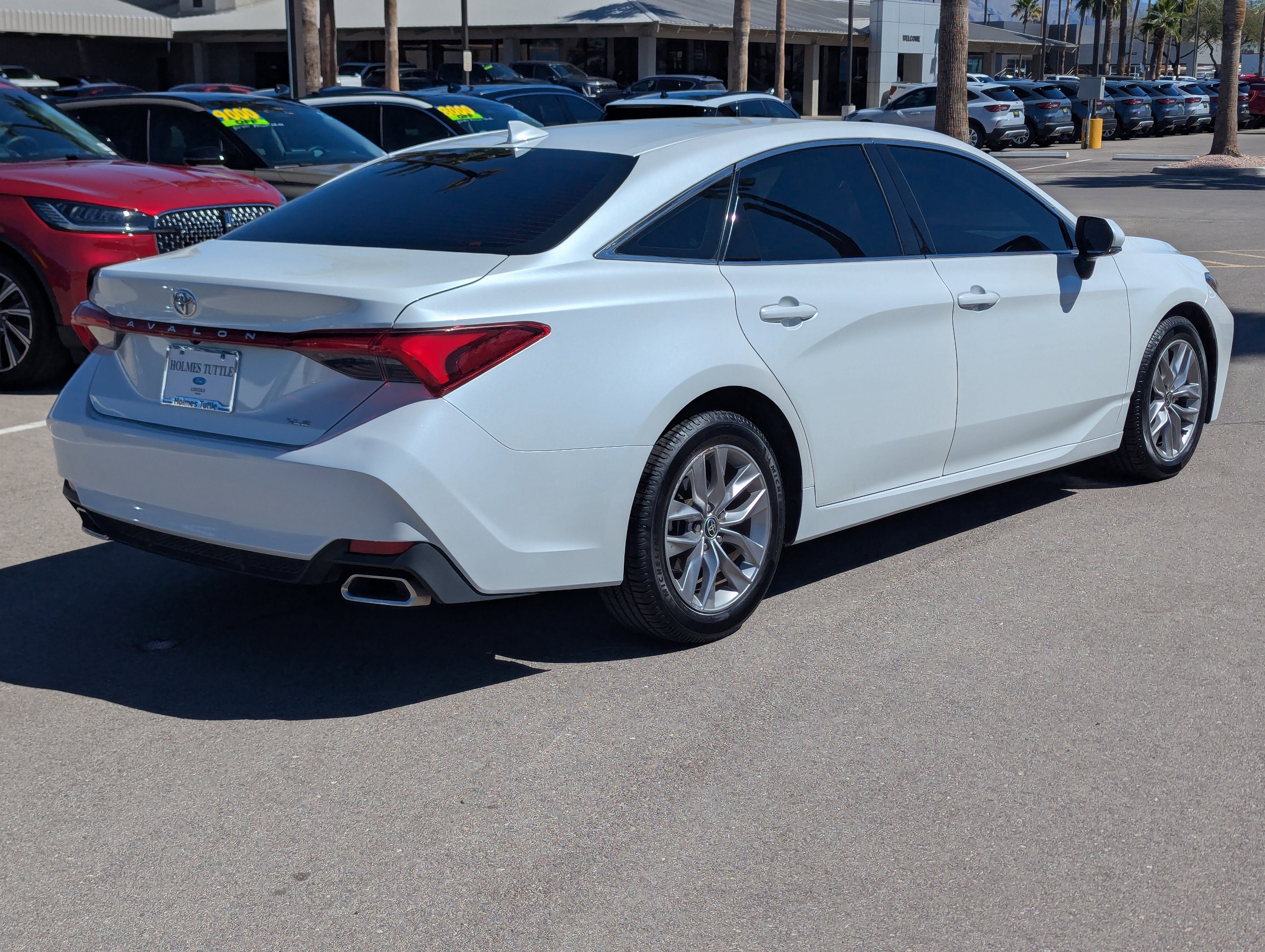 2022 Toyota Avalon XLE