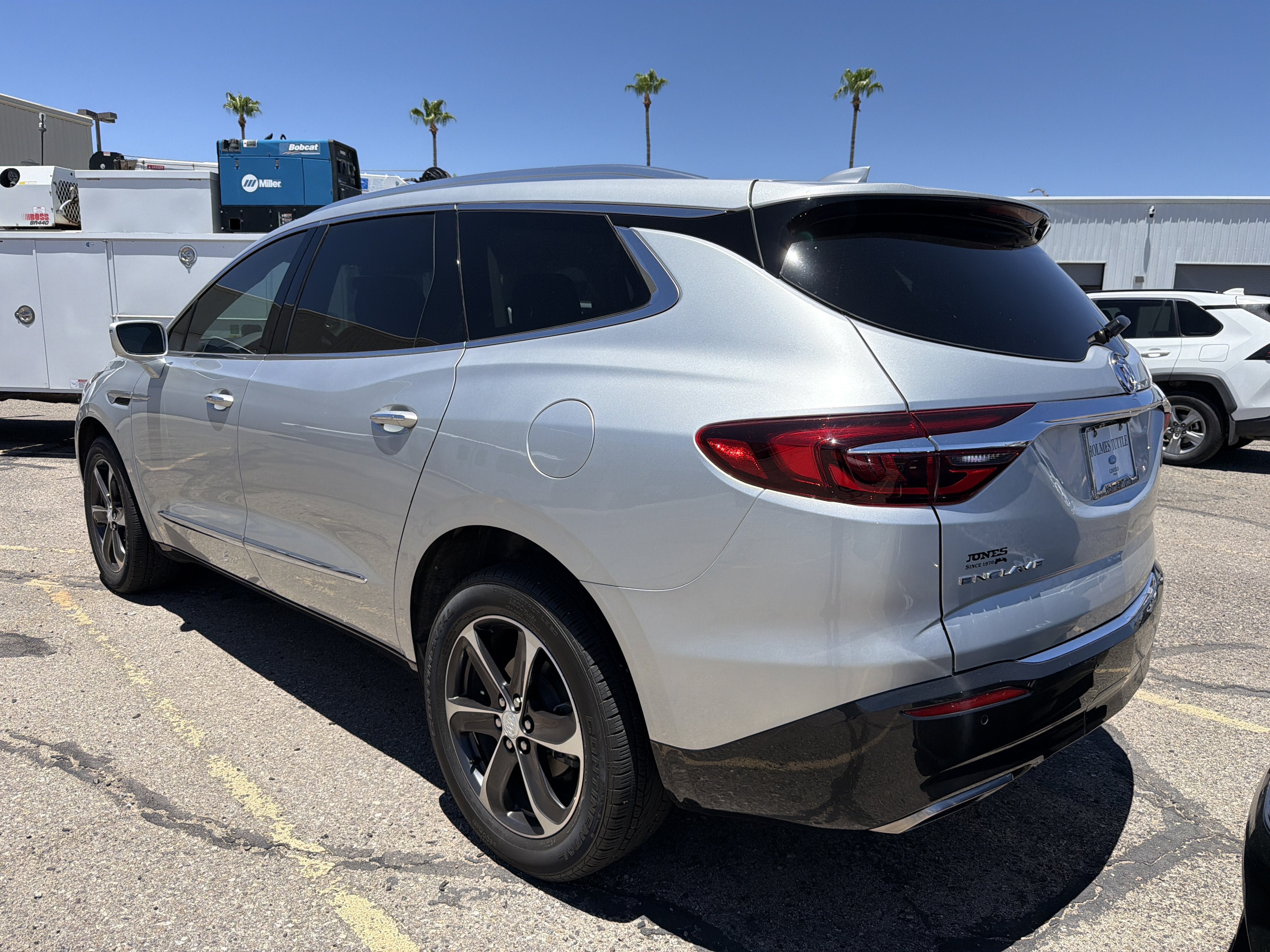 2020 Buick Enclave Essence