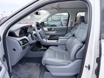 2022 Lincoln Navigator Black Label