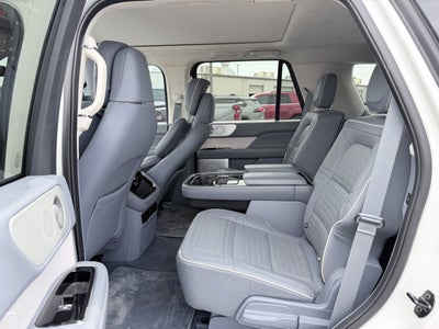 2022 Lincoln Navigator Black Label