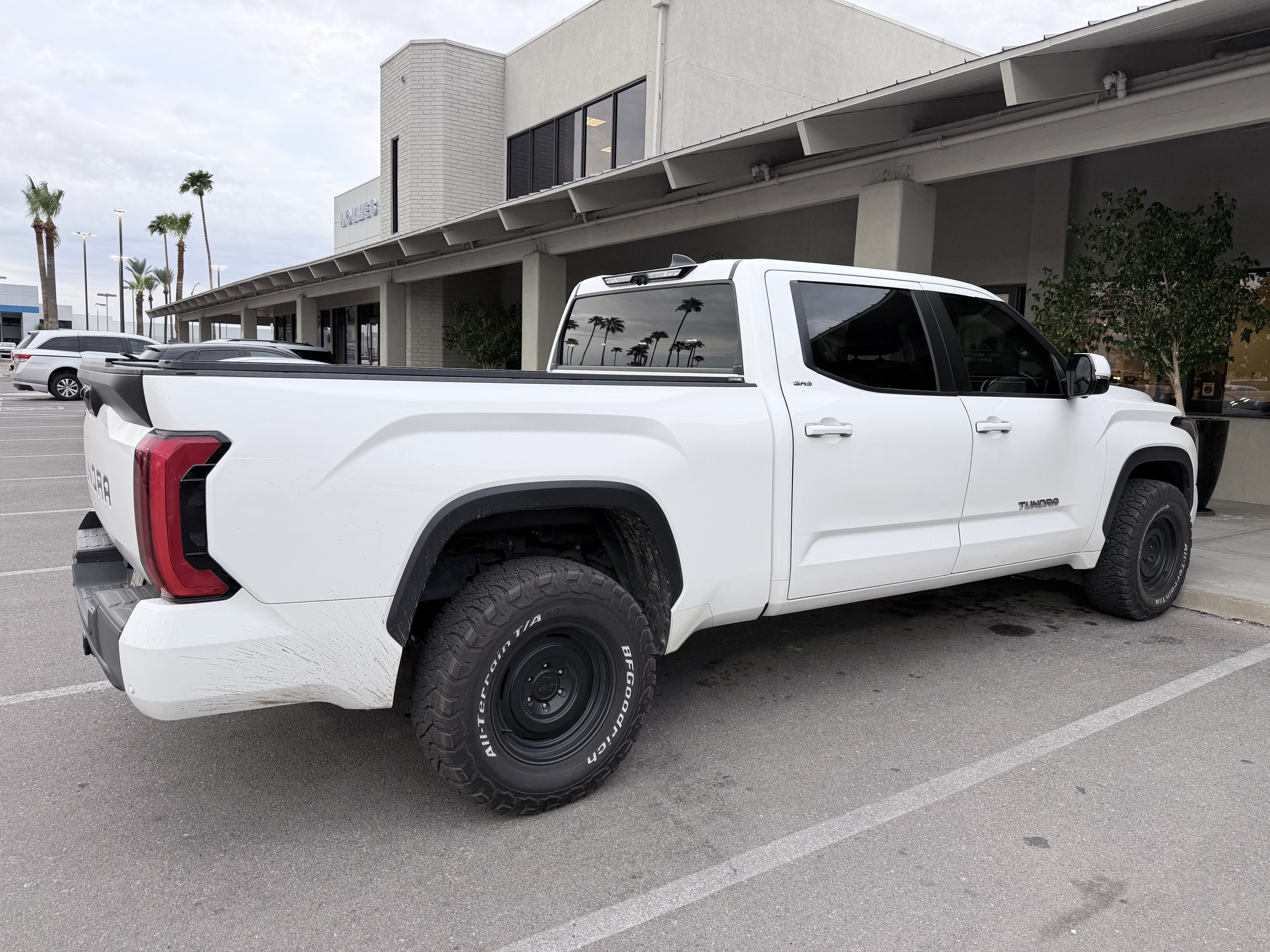 2024 Toyota Tundra 4WD SR5