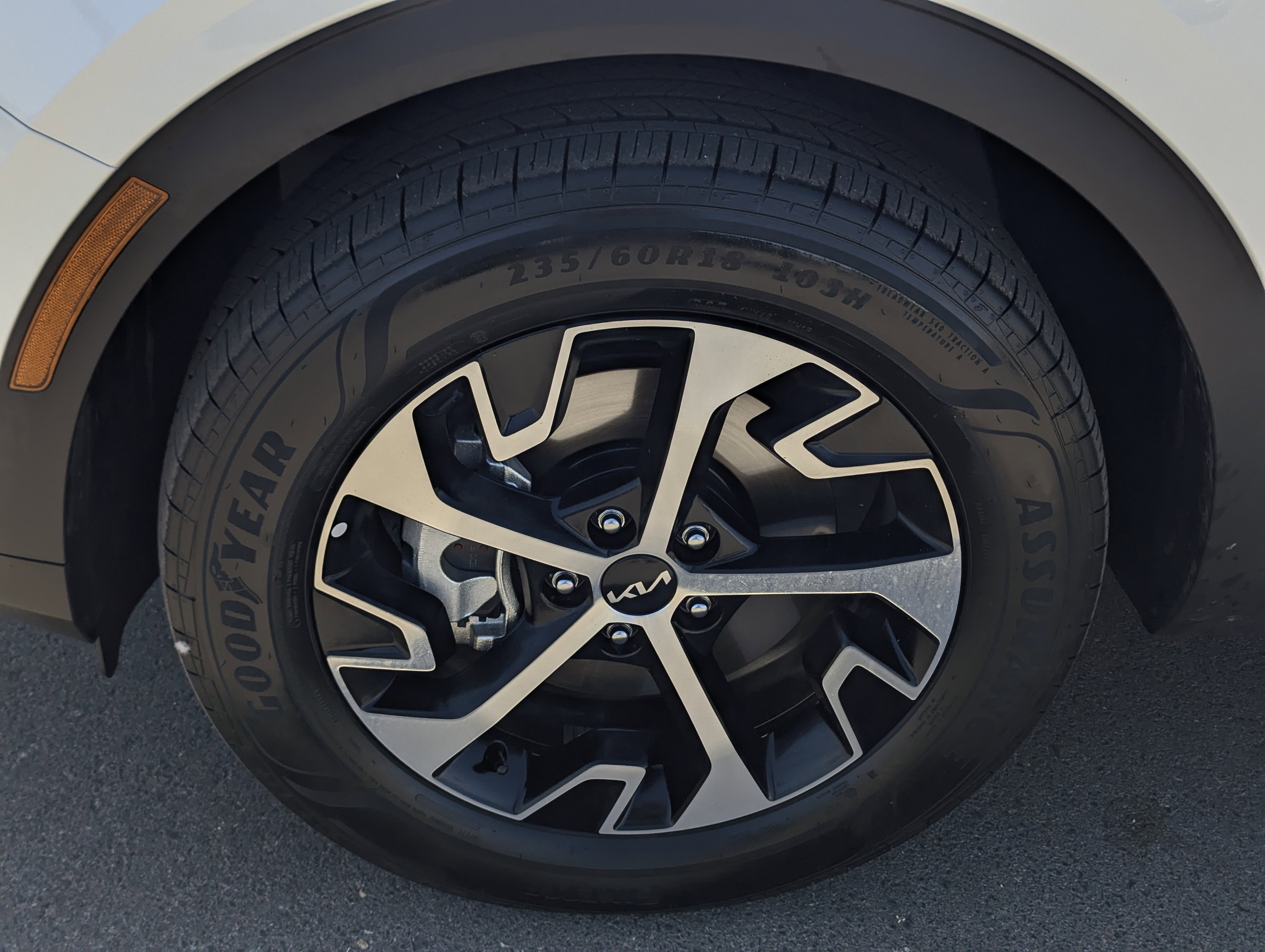 2024 Kia Sportage Hybrid EX