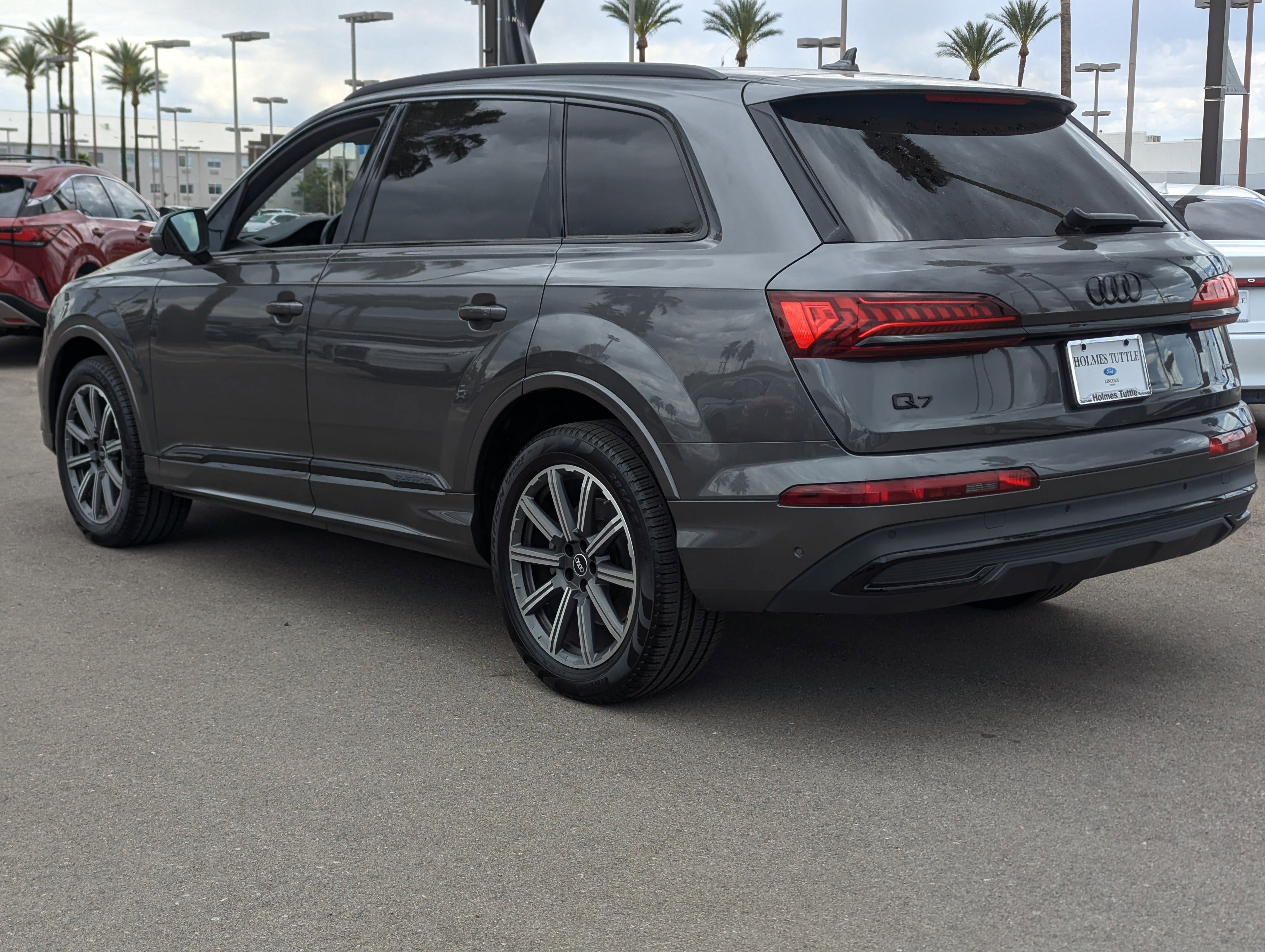 2022 Audi Q7 Premium Plus