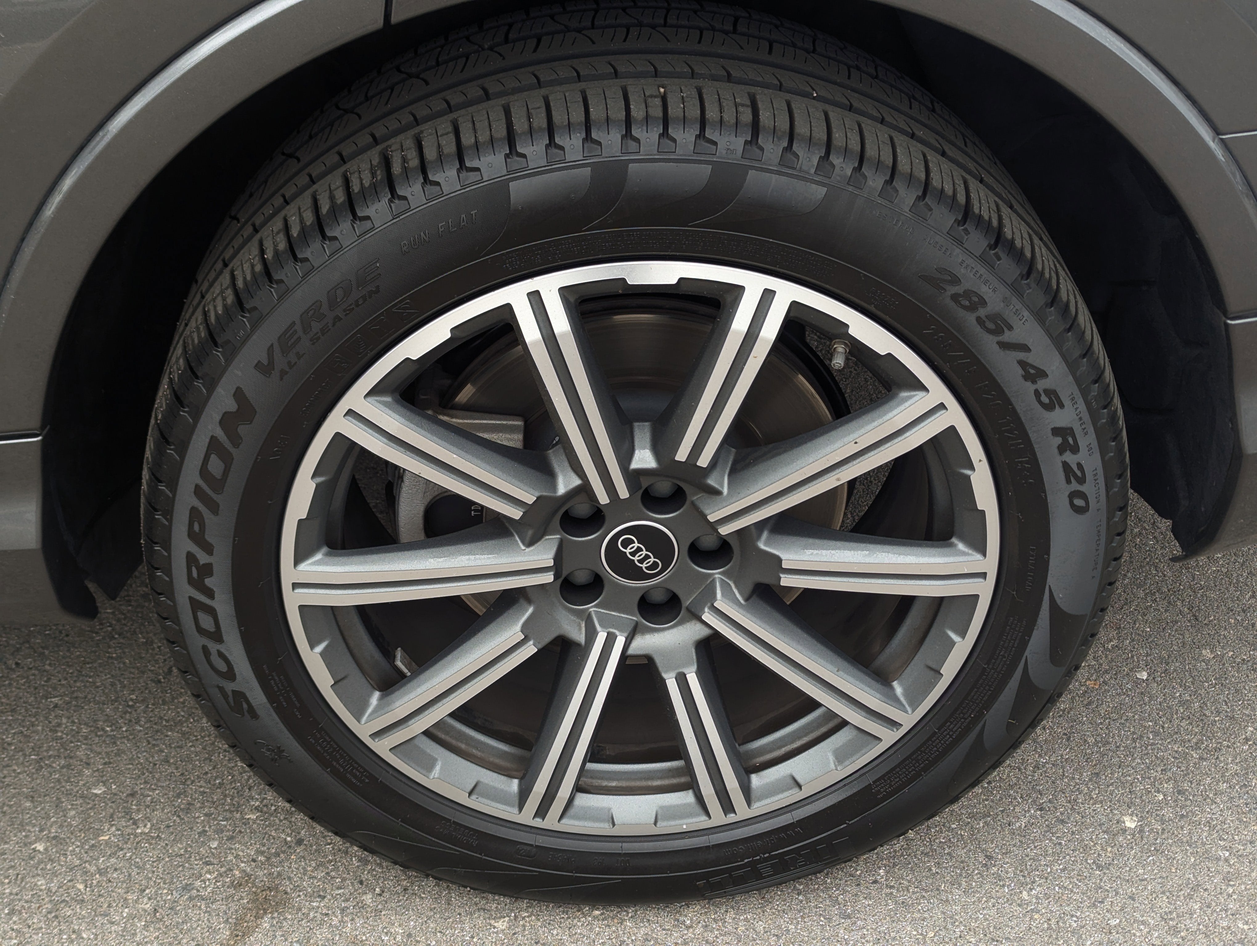 2022 Audi Q7 Premium Plus